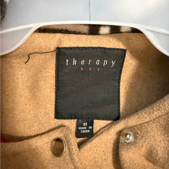 PLUS SIZE COAT - Picture 2 of 3